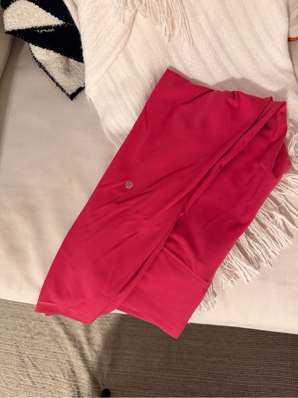 lululemon athletica Wunder Train HR Tight 28" size 14 fuchsia pink
